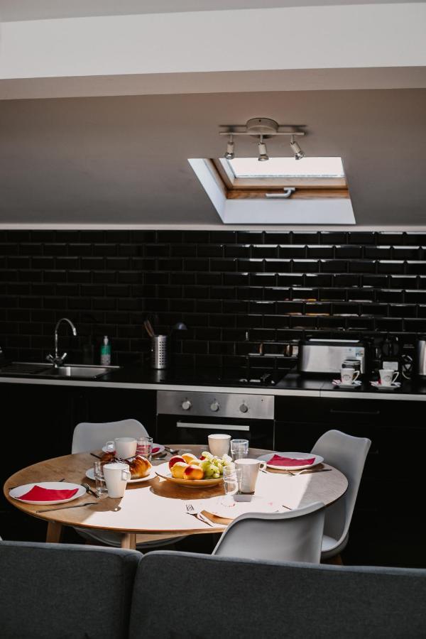 Beautiful Apartments In Porte De Namur Брюксел Екстериор снимка